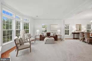 5645 Harrington Falls Ln, Alexandria, VA 22312 - Photo 5