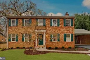 7109 Davis Ct, McLean, VA 22101 - Photo 1