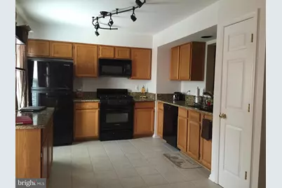 7491 Digby Green, Alexandria, VA 22315 - Photo 5