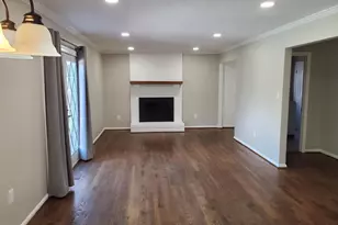 12421 Wendell Holmes Rd, Herndon, VA 20171 - Photo 9