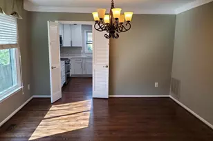 12421 Wendell Holmes Rd, Herndon, VA 20171 - Photo 11