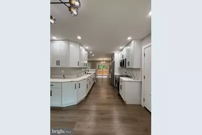 7937 Saint George Court, Springfield, VA 22153 - Photo 11