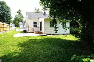 2006 Griffith Rd, Falls Church, VA 22043 - Photo 17