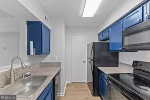 6901 Victoria Dr, Alexandria, VA 22310 - Photo 13
