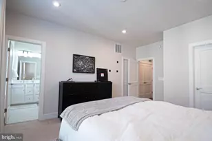 2453 Liberty Loop, Herndon, VA 20171 - Photo 3