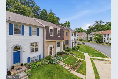 5742 Burke Towne Court, Burke, VA 22015 - Photo 3