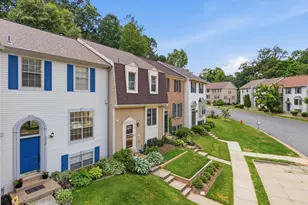 5742 Burke Towne Ct, Burke, VA 22015 - Photo 3