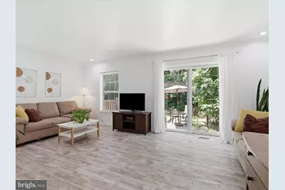 5742 Burke Towne Court, Burke, VA 22015 - Photo 11