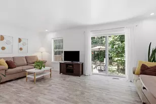 5742 Burke Towne Ct, Burke, VA 22015 - Photo 11