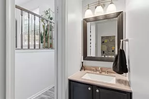 5742 Burke Towne Ct, Burke, VA 22015 - Photo 7