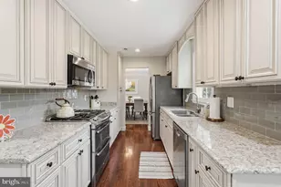 1451 Trombone Ct, Vienna, VA 22182 - Photo 7