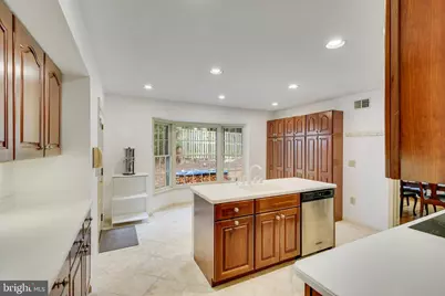 1427 Laurel Road, Vienna, VA 22182 - Photo 19