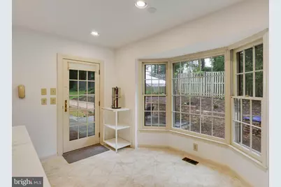 1427 Laurel Road, Vienna, VA 22182 - Photo 21