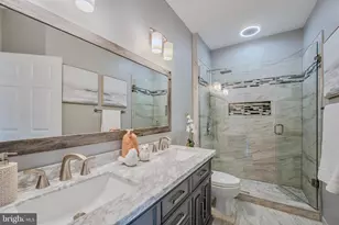 4907 Elsa Ct, Fairfax, VA 22030 - Photo 37