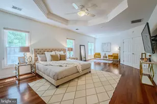4907 Elsa Ct, Fairfax, VA 22030 - Photo 31