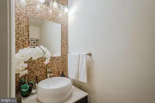 4907 Elsa Ct, Fairfax, VA 22030 - Photo 27