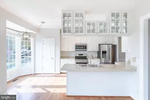 9588 Lagersfield Cir, Vienna, VA 22181 - Photo 11