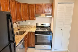 6141 Leesburg Pike, Falls Church, VA 22041 - Photo 11