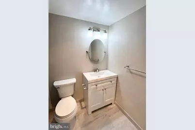 6141 Leesburg Pike #404, Falls Church, VA 22041 - Photo 21