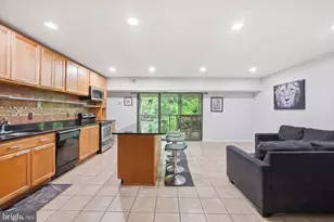 11650 Stoneview Square, Reston, VA 20191 - Photo 3