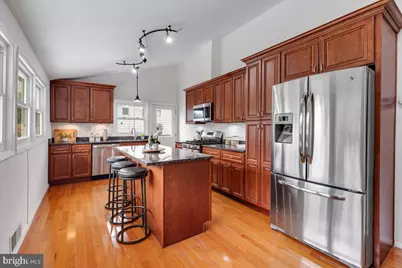 4527 Roundhill Road, Alexandria, VA 22310 - Photo 7