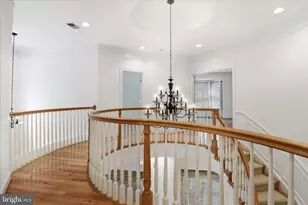 1127 Marlene Ln, Great Falls, VA 22066 - Photo 39