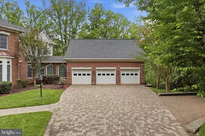 1127 Marlene Lane, Great Falls, VA 22066 - Photo 5
