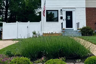 2204 Dartmouth Dr, Alexandria, VA 22307 - Photo 1
