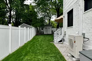 2204 Dartmouth Dr, Alexandria, VA 22307 - Photo 3