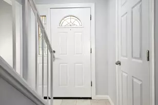 4587 Logsdon Dr, Annandale, VA 22003 - Photo 3
