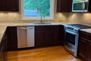 6419 Lyric Ln, Falls Church, VA 22044 - Photo 11