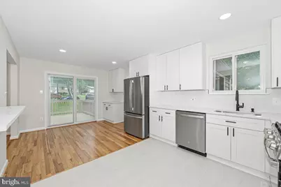 8624 Parliament Drive, Springfield, VA 22151 - Photo 13