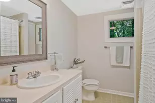1715 Hollinwood Dr, Alexandria, VA 22307 - Photo 45
