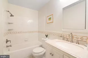 9501 Wallingford Dr, Burke, VA 22015 - Photo 23