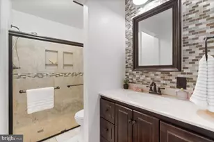 9501 Wallingford Dr, Burke, VA 22015 - Photo 27