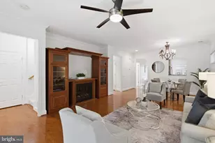8932 Pink Carnation Ct, Lorton, VA 22079 - Photo 9