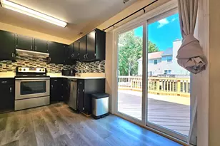 8561 Southlawn Ct, Alexandria, VA 22309 - Photo 9