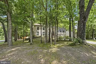 7601 Cervantes Ct, Springfield, VA 22153 - Photo 3