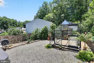 8471 Great Lake Ln, Springfield, VA 22153 - Photo 45