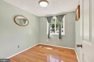 8471 Great Lake Ln, Springfield, VA 22153 - Photo 23