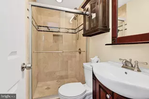 8471 Great Lake Ln, Springfield, VA 22153 - Photo 19