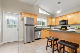 6505 Farley St, Springfield, VA 22152 - Photo 9