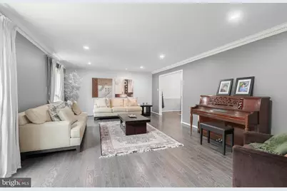 820 Ridge Drive, McLean, VA 22101 - Photo 5