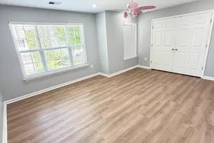 14038 Walney Village Ct, Chantilly, VA 20151 - Photo 11