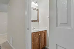 8584 Enochs Dr, Lorton, VA 22079 - Photo 39