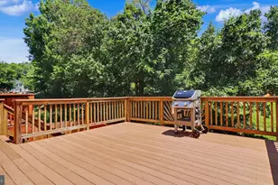 8584 Enochs Dr, Lorton, VA 22079 - Photo 15