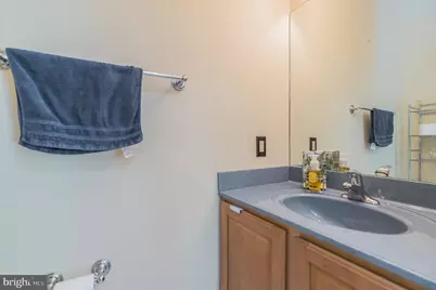 7011 Hadlow Drive, Springfield, VA 22152 - Photo 29