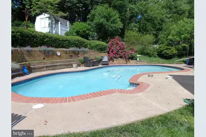 7011 Hadlow Drive, Springfield, VA 22152 - Photo 7