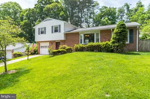 7011 Hadlow Dr, Springfield, VA 22152 - Photo 37