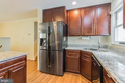 7011 Hadlow Drive, Springfield, VA 22152 - Photo 13